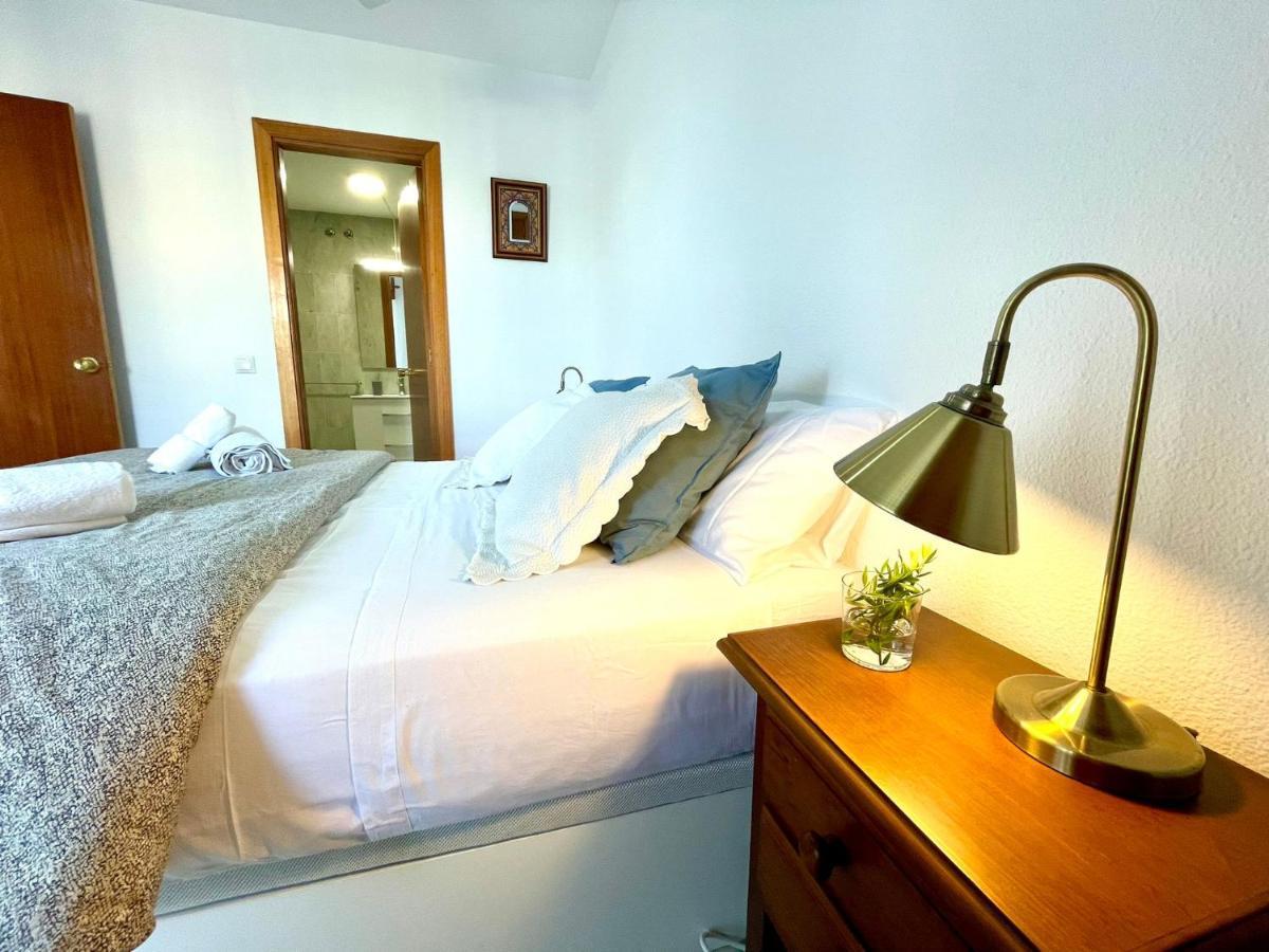 Appartement Gatu Sol, Junto A La Playa , Piscina, 2 Banos, Aire Cc, Terraza, 