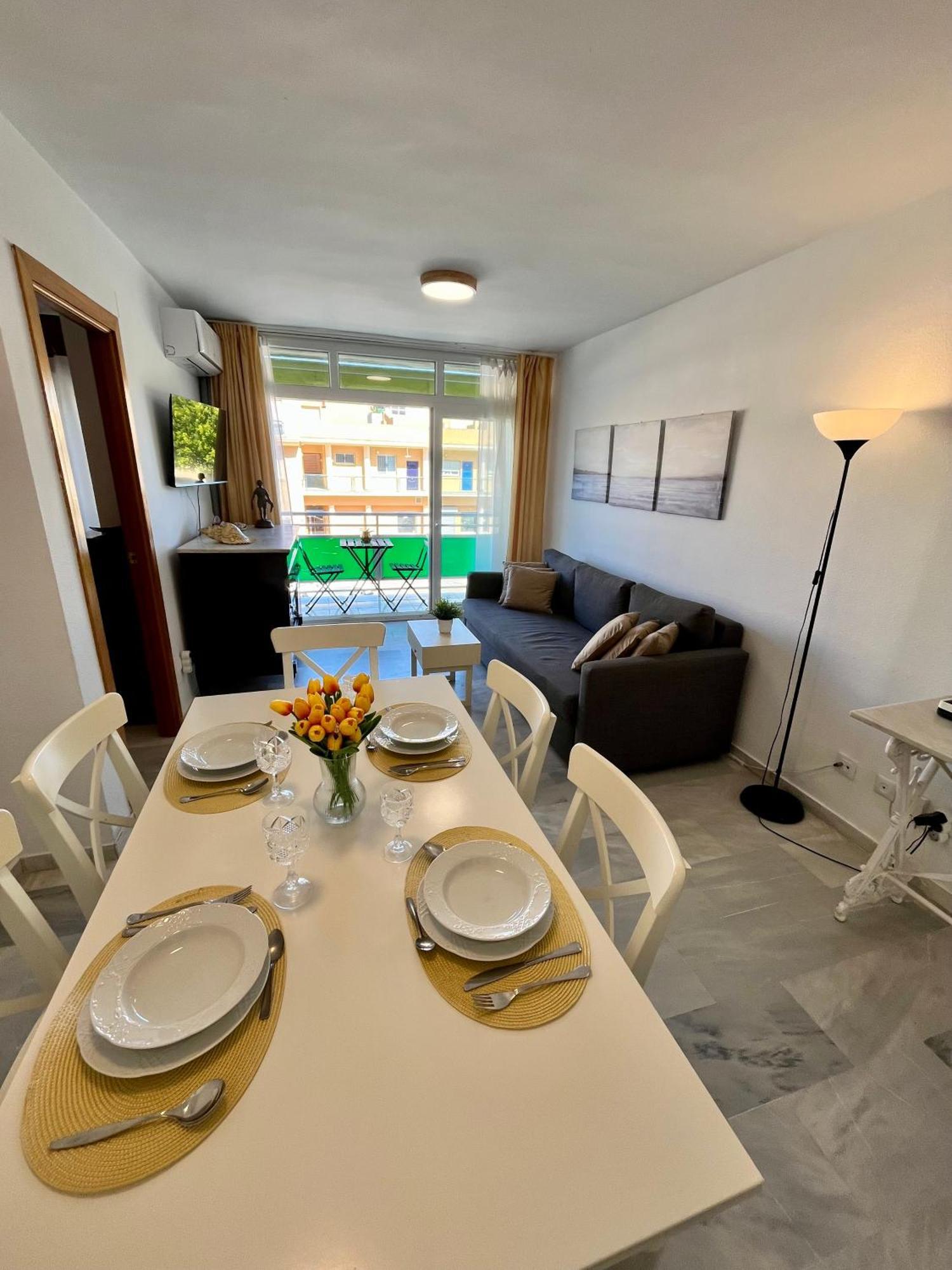 Gatu Sol, Junto A La Playa , Piscina, 2 Banos, Aire Cc, Terraza, 