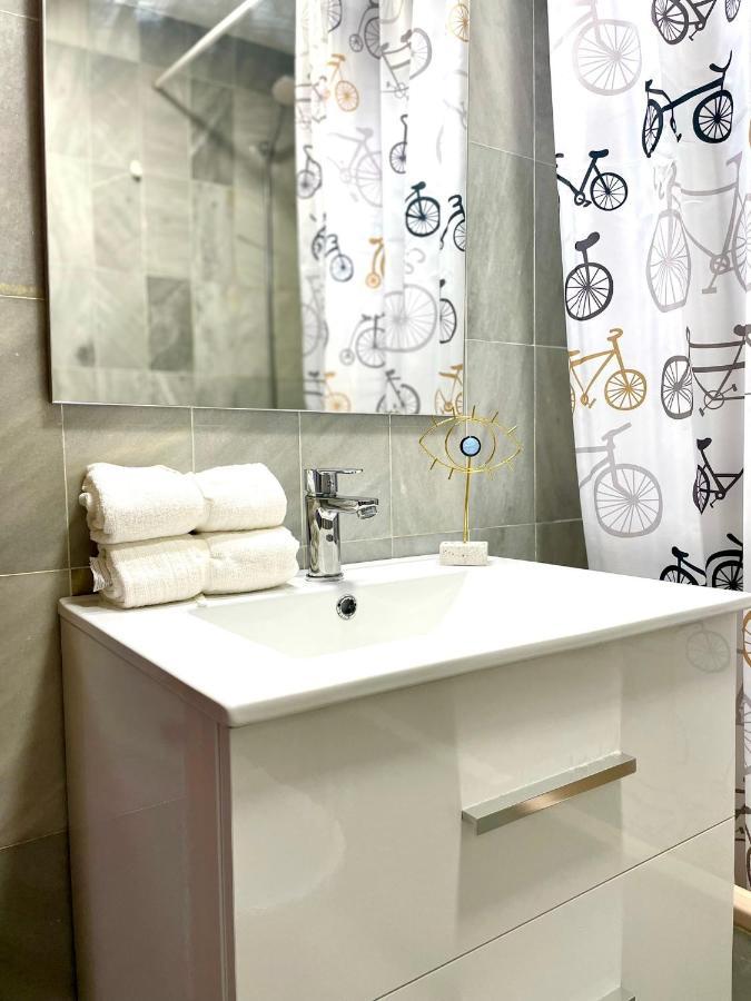 Apartamento Gatu Sol, Junto A La Playa , Piscina, 2 Banos, Aire Cc, Terraza, 