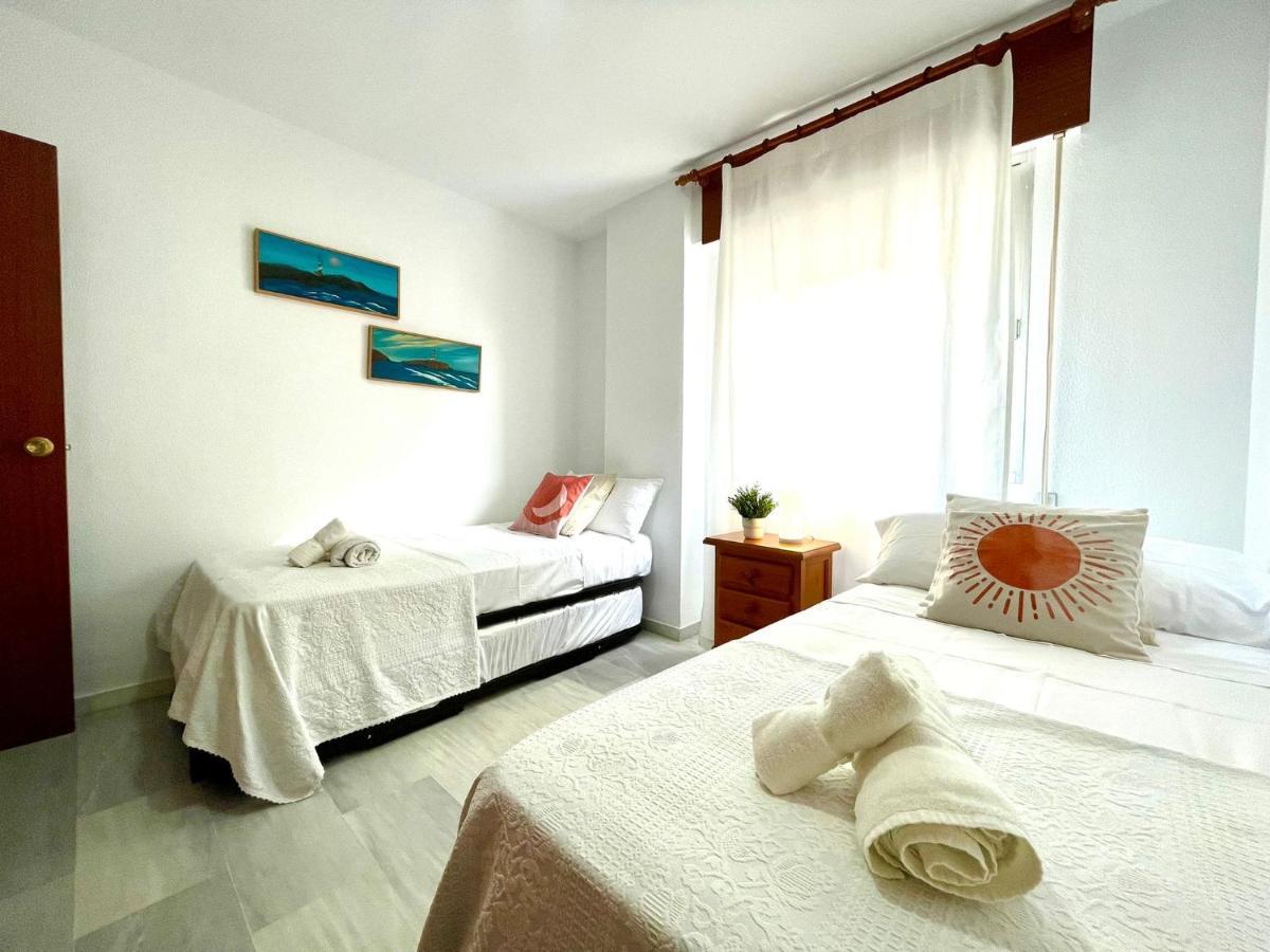 Gatu Sol, Junto A La Playa , Piscina, 2 Banos, Aire Cc, Terraza, 