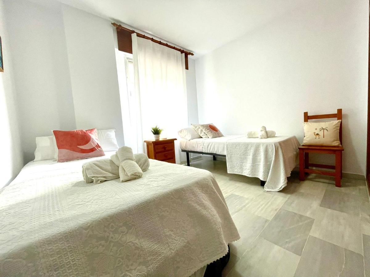Apartamento Gatu Sol, Junto A La Playa , Piscina, 2 Banos, Aire Cc, Terraza, 